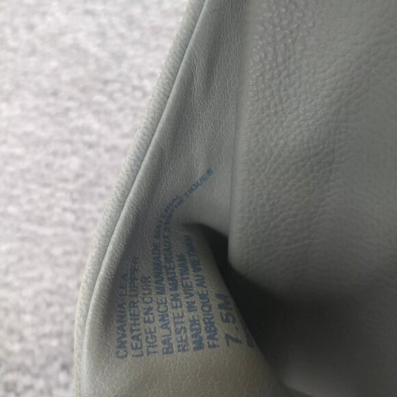 Caslon Sandals Womens Size 7.5 Shoes Thong Sandal Sage Green Slip On Leather - Picture 10 of 12